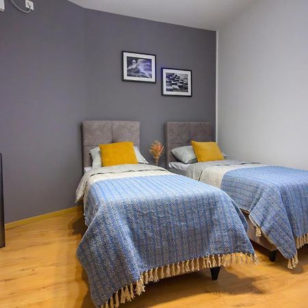 Vera Apartments With Sea View And Old Town View Zadar Exteriör bild