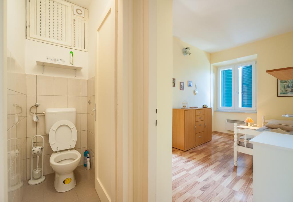 Vera Apartments With Sea View And Old Town View Zadar Exteriör bild